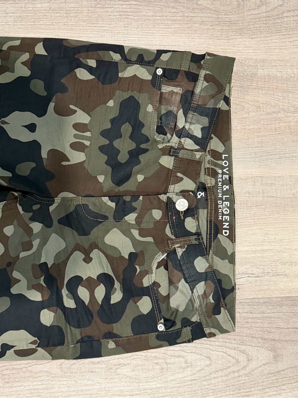 Camo jeggjng - Picture 3 of 5